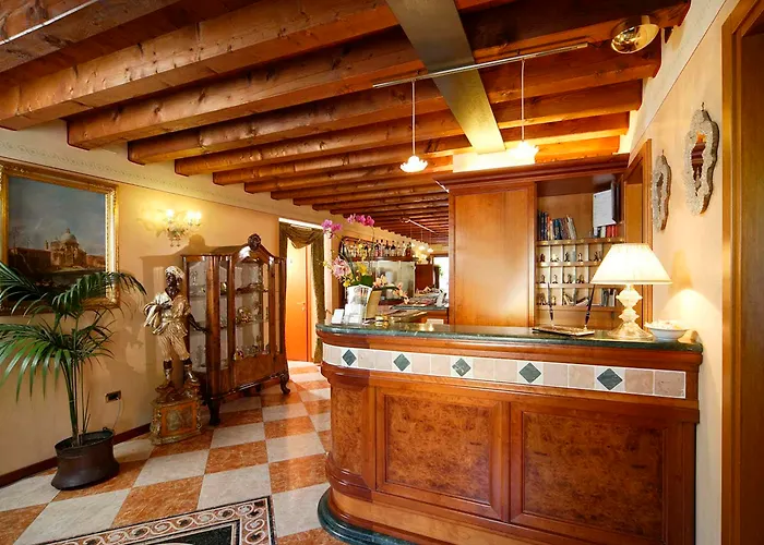 Hotel Antico Moro