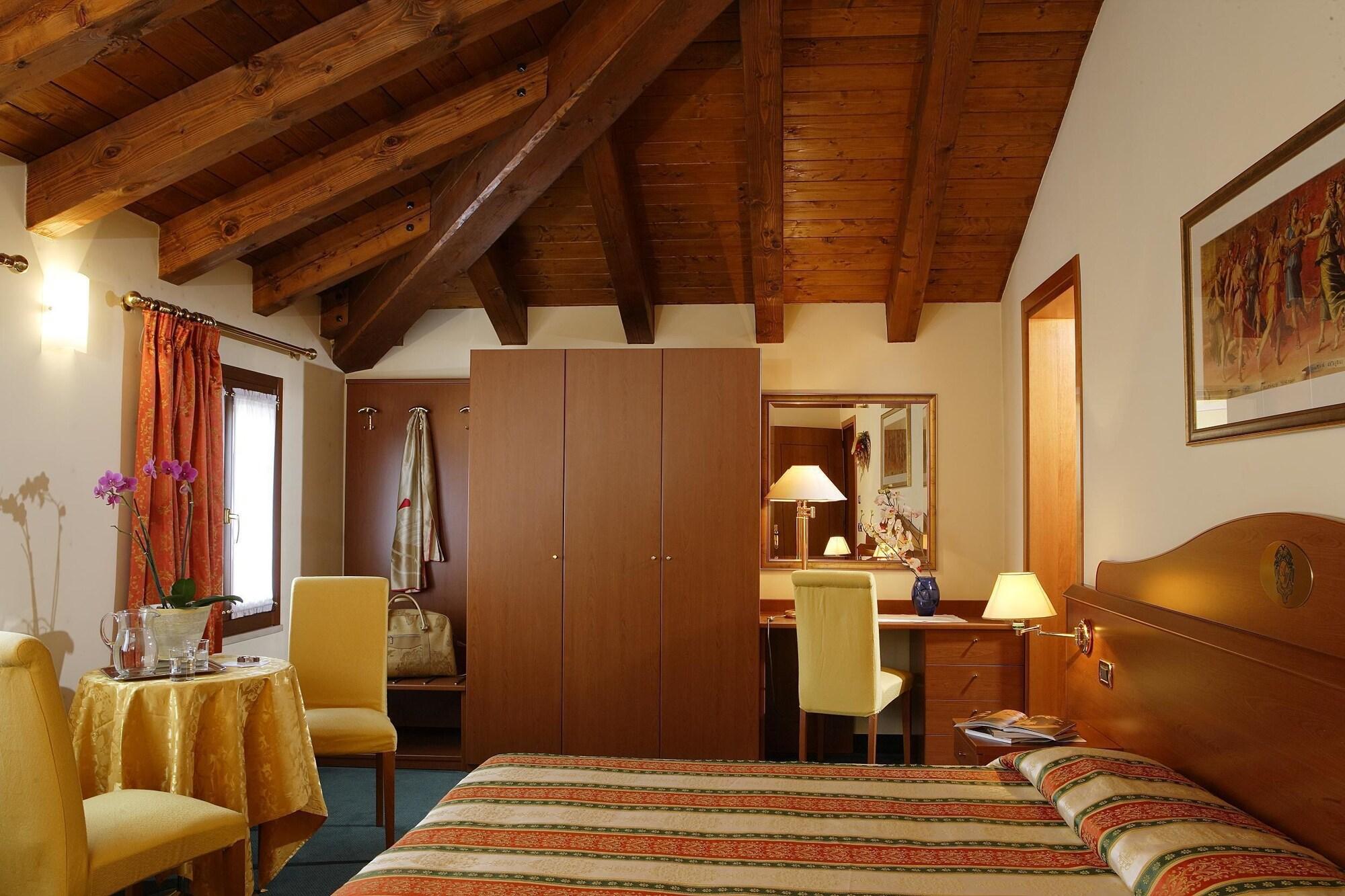 Hotel Antico Moro