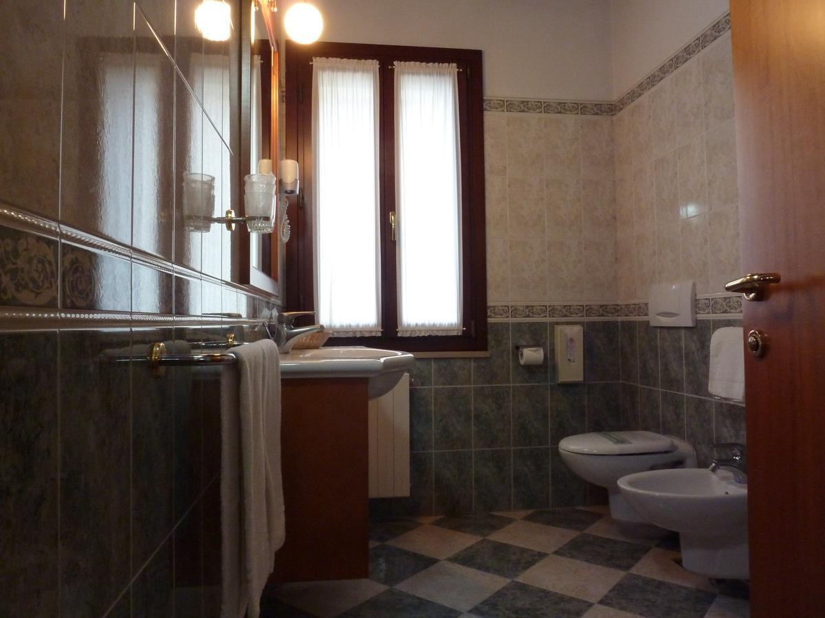 Antico Moro 3*